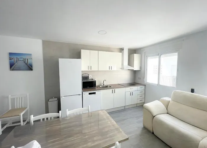 Nuevo Azorin E Apartment